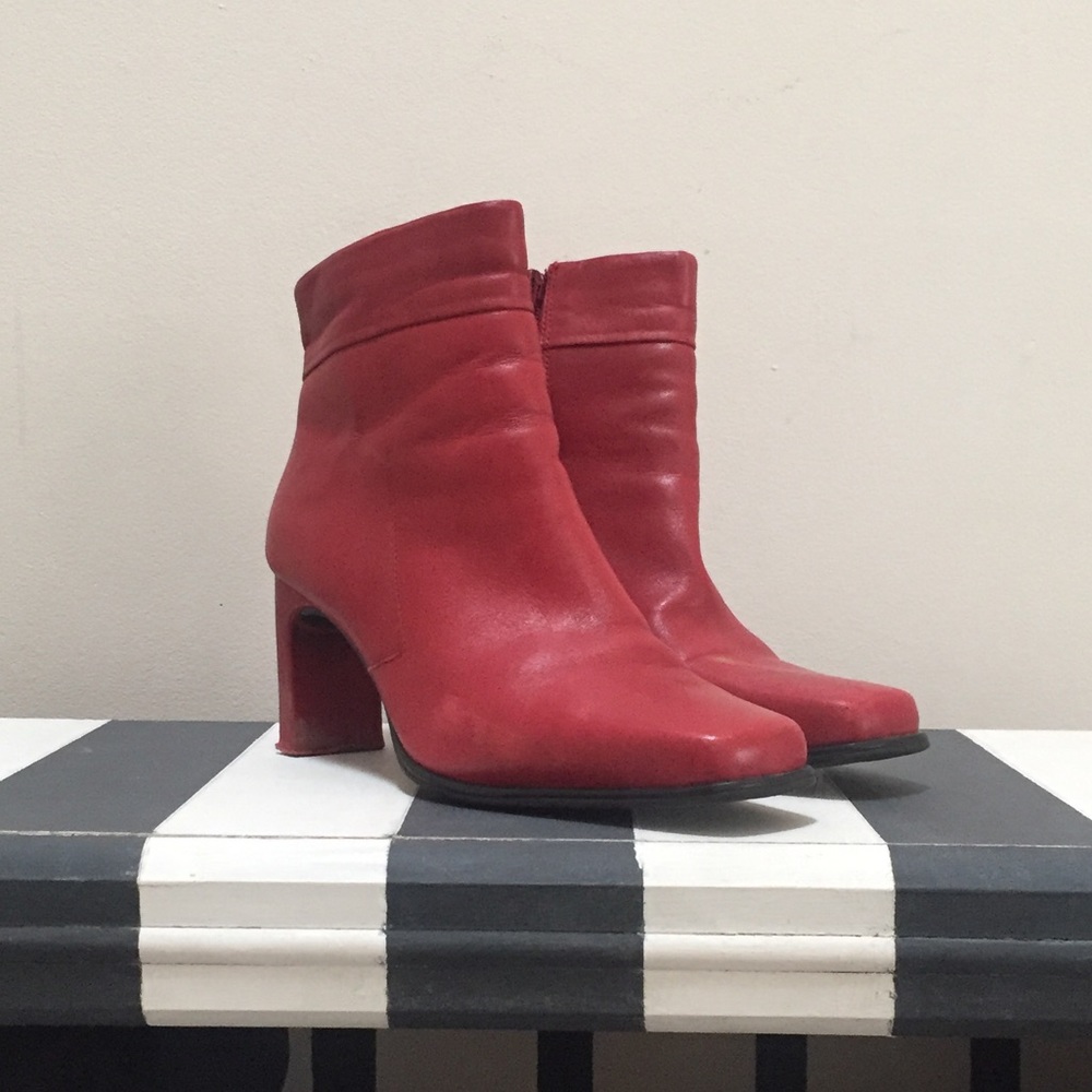 red booties